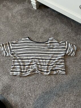 American Eagle Cropped Tee